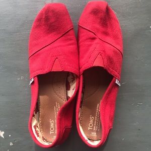 Red TOMS classics